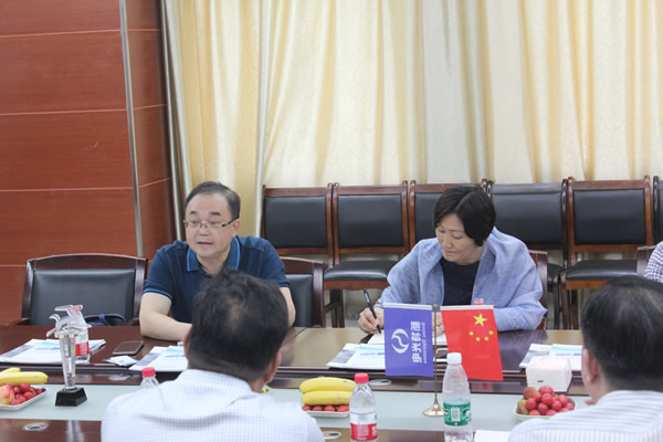 长葛市爨丽敏副市长一行莅临金年会金字招牌信誉至上光电参观考察